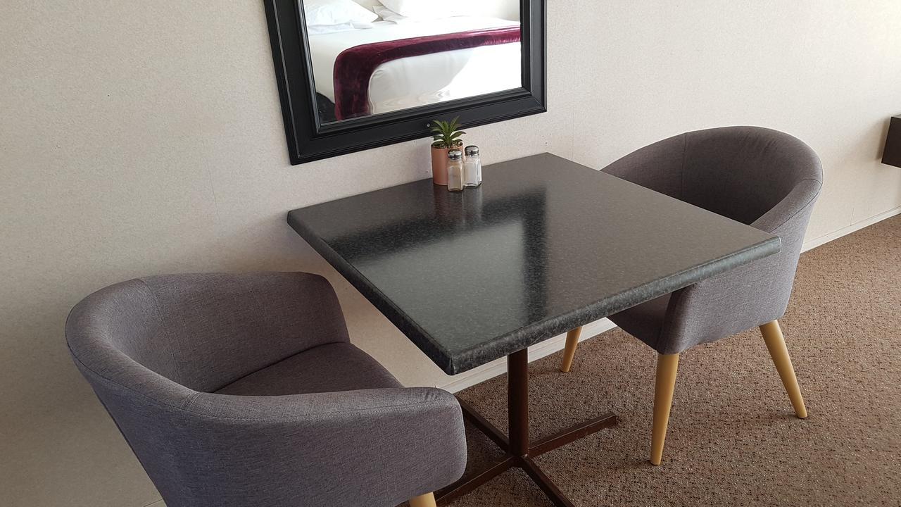 Putaruru Arms Motor Inn Экстерьер фото